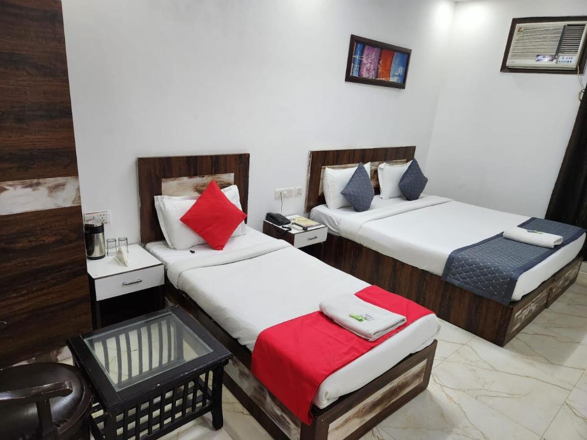 Hotel Aerotech Suite New Delhi Buitenkant foto